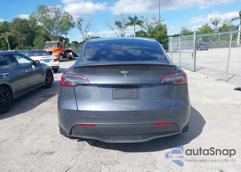 2023 Tesla Model Y Awd/Long Range Dual Motor All-Wheel Drive из США, поврежденный, VIN 7SAYGDEE8PA044835